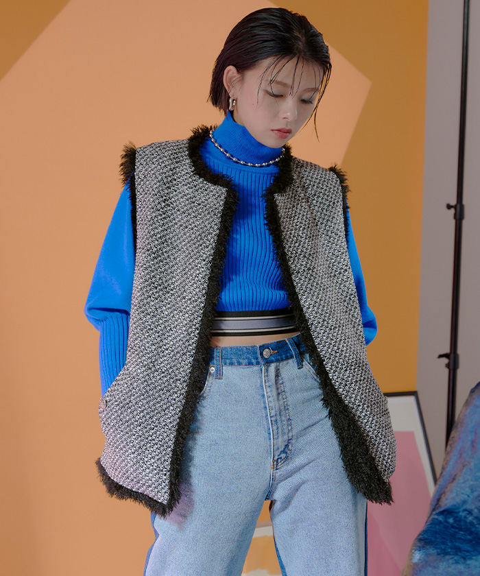 極美品✨バーバリーブルーレーベル　38 リアルファー  ダウンベスト　デニム 極美品✨バーバリーブルーレーベル 38 リアルファー ダウン