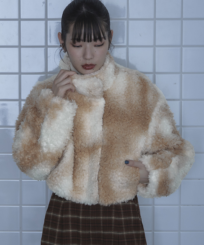 【値下げ可】23AW マーブル柄 ケープジャケット XS 値下げ可】23AW マーブル柄 ケープジャケット XS チェック柄