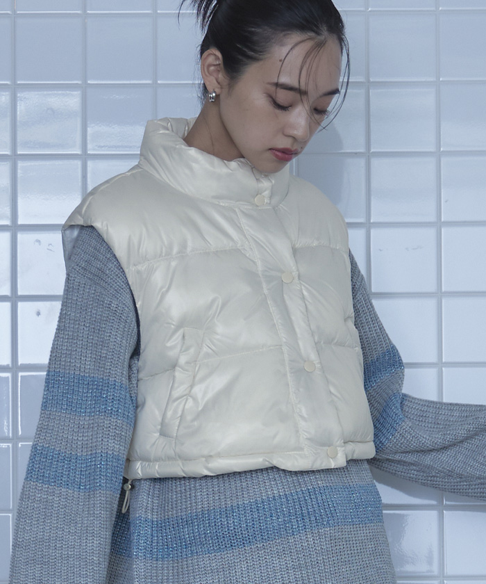 美品【STONE 】ナイロン ダウンベスト ショート丈 ブルー SOLLON. ダウンベスト ベスト オーバーサイズショート丈ダウン