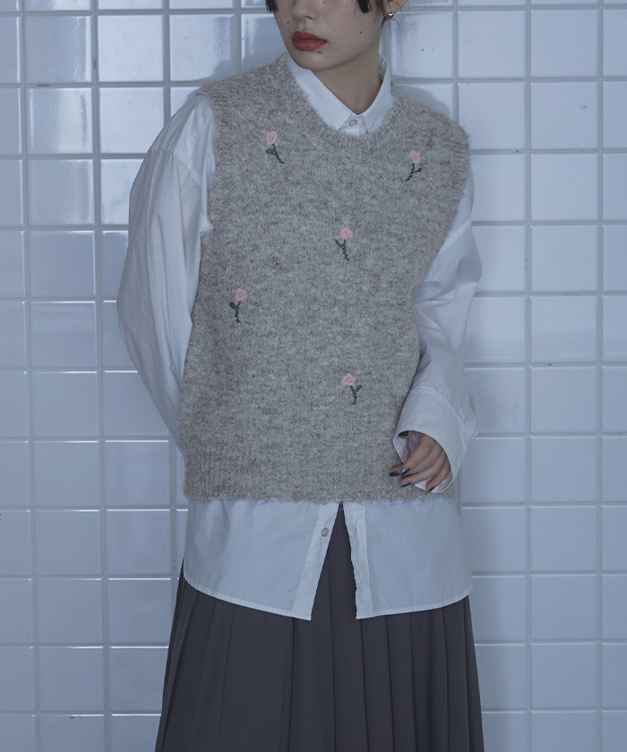20471120 hyoma 刺繍ニットベスト グレー 琳派 20471120 hyoma 刺繍ニットベスト グレー 琳派 - メルカリ